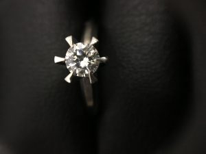 大吉弘前高田店で、今月もダイヤモンド高価買取の強化キャンペーンを行います。