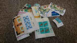 小量の切手でもお買取します！買取専門店　大吉　イオンタウン仙台泉大沢店です。