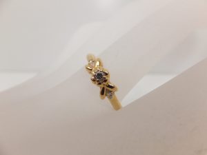 ブランド貴金属K18金ツツミリングダイヤ付