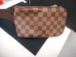 ブランド品のヴィトン（ショルダーバッグ）をお買取させていただきました。大吉サンシパーク桑名店！