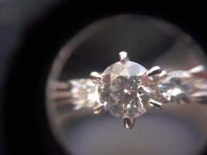 ダイヤモンドリングのお買取なら大吉サンシパーク桑名店。