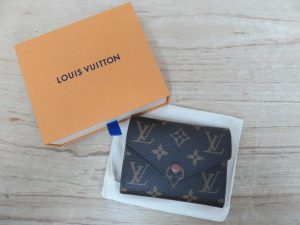 LV ポルトフォイユ・ヴィクトリーヌ の買取を致しました大吉池田店