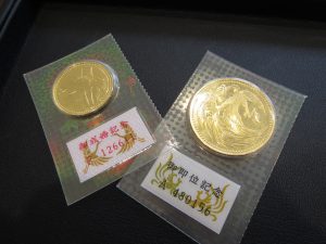 御即位10万金貨お買取致します。