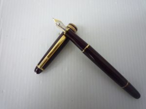 堺泉北の皆様、万年筆の高価買取は大吉泉北クロスモール店へ