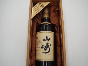 サントリーの山崎12年をお買取り致しました大吉鶴見店です。