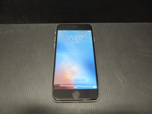 アイフォン6　64GB