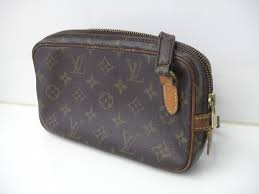 三田市の皆様、ルイヴィトンを売るならキッピーモールにある大吉へ。