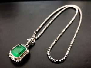 エメラルド、色石、ダイヤ、金、プラチナ、ネックレス、宇部市、買取り