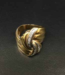 横須賀・追浜で貴金属の高価買取は大吉　横須賀中央店