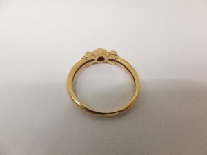 貴金属K１８金リングダイヤ付