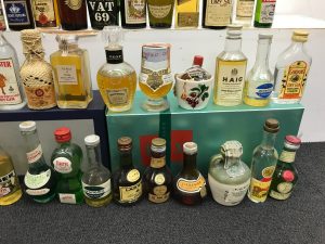 古酒・酒・グッチ・ブランドスーツ・アタッシュ・zero ・高価、ニコン、NIKON,ライカ・nikon,高価買取、大吉、買取専門店大吉逗子店、買取、逗子、逗子駅、逗子周辺、追浜、追浜周辺、追浜駅、葉山、D5100・葉山ハイランド・鎌倉・鎌倉駅・大船・大船駅象牙。ブランド品。ブランド。金。銀、ダイヤモンド 、切手、能見台、横須賀、銀座通り、上大岡、上大岡駅。三浦、京急富岡、横浜、エルメス、シャネル、カメラ、お酒、六浦、.JPG (2)