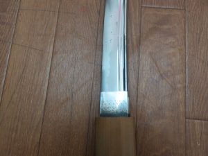 刀(登録票付き)の買取は、池田市の大吉池田店