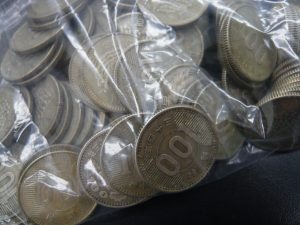 100円銀貨買取箕面北摂