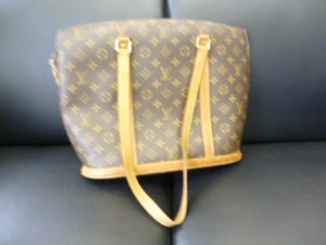 使わなくなった古いルイヴィトンのバッグ買取ます。買取専門店大吉ゆめタウン中津店にどうぞ!