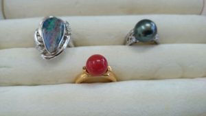 貴金属の買取なら大吉弘前高田店