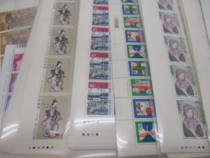 切手買取。生駒駅すぐの買取専門店大吉グリーンヒルいこま店でお買取させて頂きました切手の画像です。