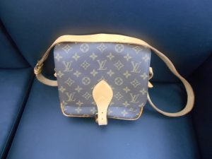 買取専門店 大吉 JR八尾店です。ルイ・ヴィトンを買取しました。