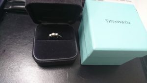 鑑定書がなくても大丈夫!ブランドジュエリーは大吉 円山公園店へ