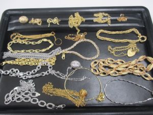 貴金属　買取り　青森市