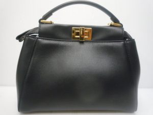 堺泉北の皆様、フェンディの高価買取は泉北クロスモール店へ