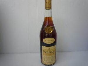 堺泉北の皆様、へネシーの高価買取は泉北クロスモール店へ