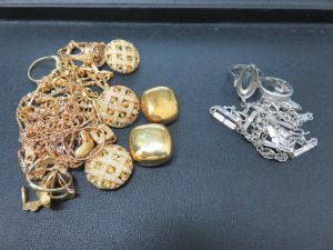 金・プラチナを高価買取中！日置市の買取専門店 大吉タイヨーグラード伊集院店です！