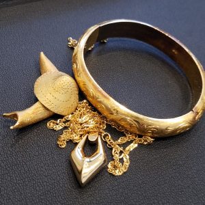 本日も沢山の貴金属お買取しております。大吉イオンタウン宇多津店(香川県)です。