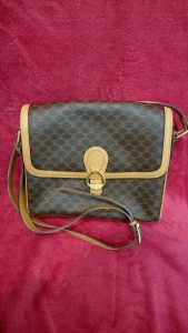 セリーヌのバッグをお買取しました！買取専門店　大吉　イオンタウン仙台泉大沢店です。