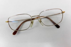 金縁めがねのお買取も大吉伊丹店にお任せ下さい！