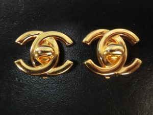 シャネルのイヤリングをお買取り致しました大吉鶴見店です。
