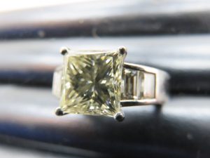 3ctアップと1.5ｃｔアップのダイヤモンドリングをお買取りさせて頂きました。