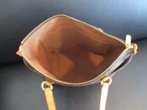 LVトータリーをお買取りいたしました。今月はブランド祭りです!!大吉松江店