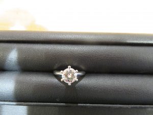 最高のダイヤモンドのお買取りがありました 買取専門店大吉東急プラザ新長田店です。 