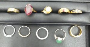 デザインの古くなった指輪などの貴金属お買取りいたします。買取専門店大吉ゆめタウン中津店。