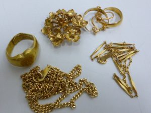 使わず眠っているアクセサリー/貴金属お買取り致します。買取専門店大吉ゆめタウン中津店です。