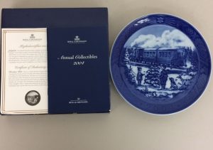 ロイヤルコペンハーゲン・イヤープレート買取致しました。大吉茅ヶ崎店です。