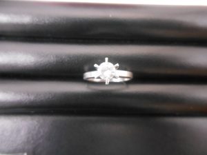 ダイヤを買取ました。買取専門店　大吉　JR八尾店です。