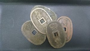 古銭の扱いにお困りでしたら大吉八戸店へお持ち下さい。
