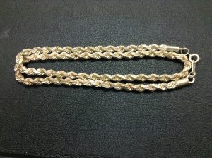 大きめの金のネックレスを買取させて頂いた大吉羽曳野店です！