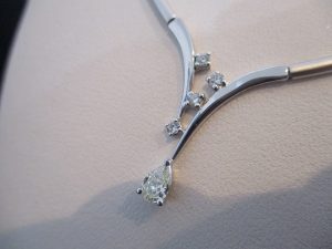 本日はネックレスをお買取りいたしました!!大吉松江店