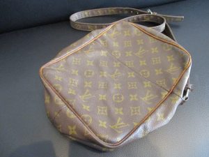 ヴィトンのお買取りは大吉松江店へ！！