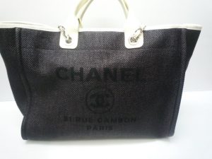 堺泉北の皆様、シャネルの高価買取は泉北クロスモール店へ