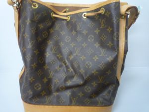 堺泉北の皆様、ヴィトンの高価買取は泉北クロスモール店へ