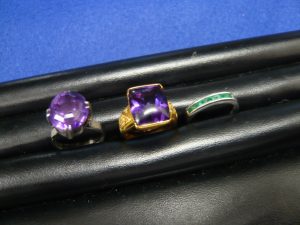 箕面買取豊中買取色石