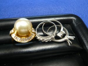 箕面買取豊中買取貴金属