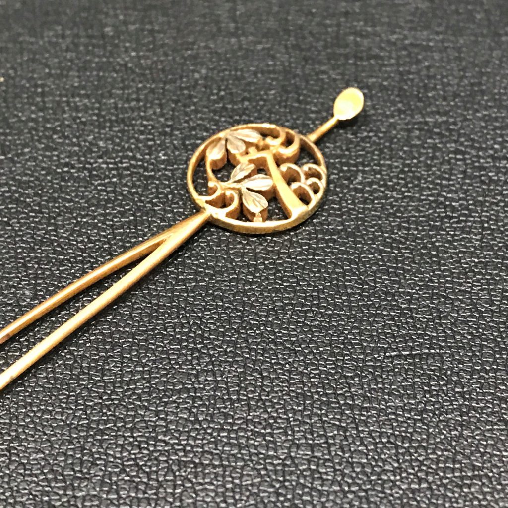 金のかんざし