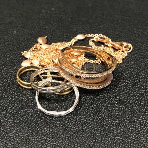 貴金属　金　プラチナ　シルバー　アクセサリー　ジュエリー　買取　小倉南区　サニーサイドモール小倉　大吉