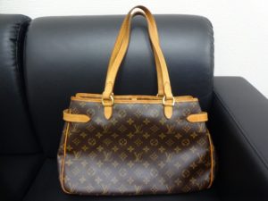 買取専門店 大吉 JR八尾店です。ルイ・ヴィトンを買取ました。