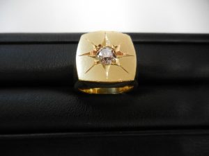 大吉伊勢崎店では貴金属の強化買取実施中!