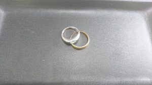 貴金属のお買取は、大吉八戸店です。